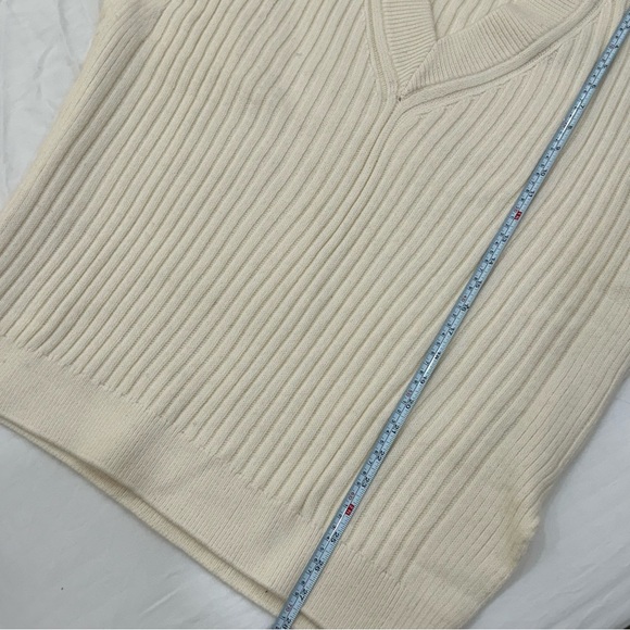 [Brand New] H&M Oversized Cream Vest Sweater - Picture 6 of 6